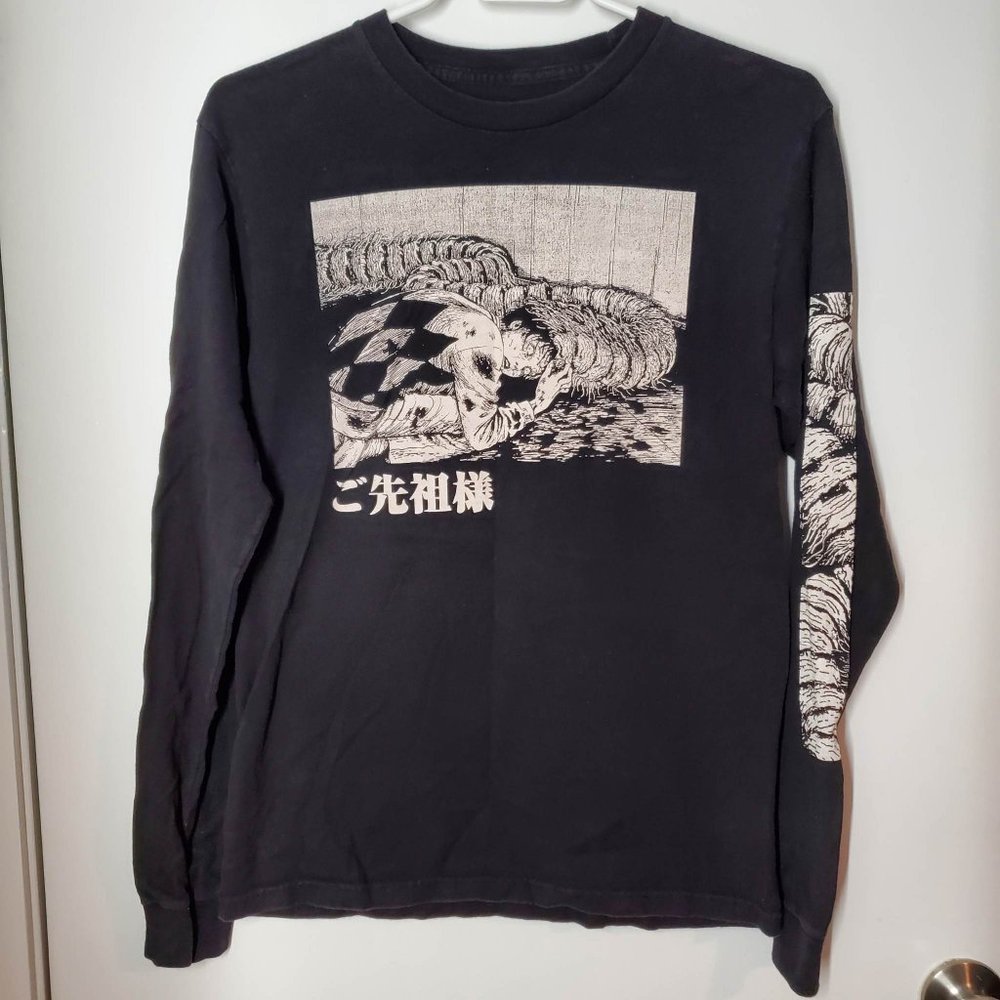 Hot Topic Jinji Ito Black Graphic Long Sleeve Tee